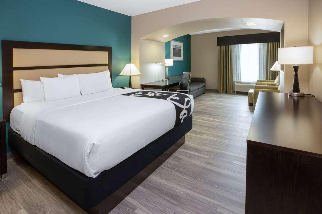 La Quinta Inn & Suites By Wyndham Дурант Номер фото